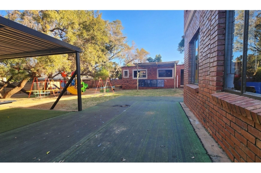 8 Bedroom Property for Sale in Schoemansville North West